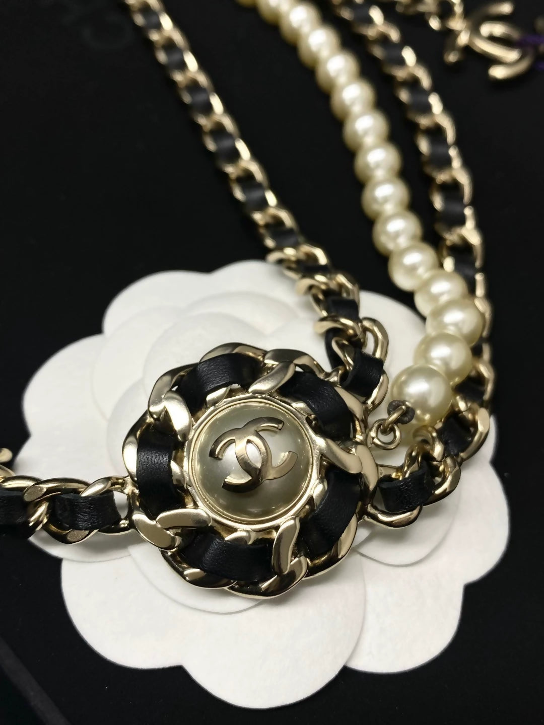 Chanel 18K multi-layer pearl leather chain belt