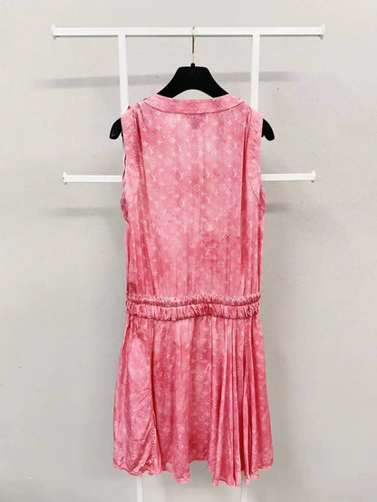 Louis Vuitton 22 pink silk dress