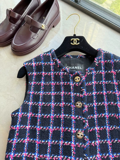 Chanel 24p pink and blue tweed vest