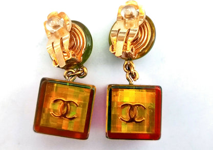 Chanel Vintage 97P Acrylic Iridescent Cube No.5 Clip-on Earrings