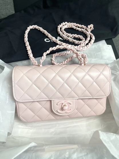 Chanel 25C light pink quilted lambskin chain bag
