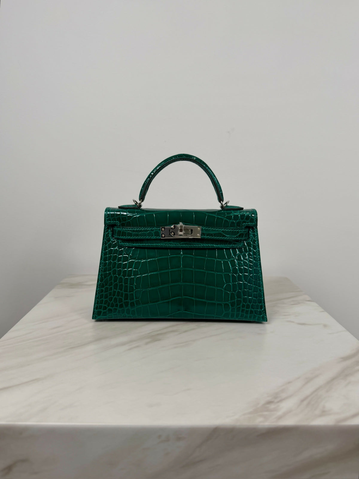Hermès Kelly 20 Vert Emeraude Shiny Alligator G 2026