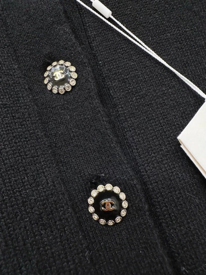 Chanel 25k black bow-tie knit cardigan