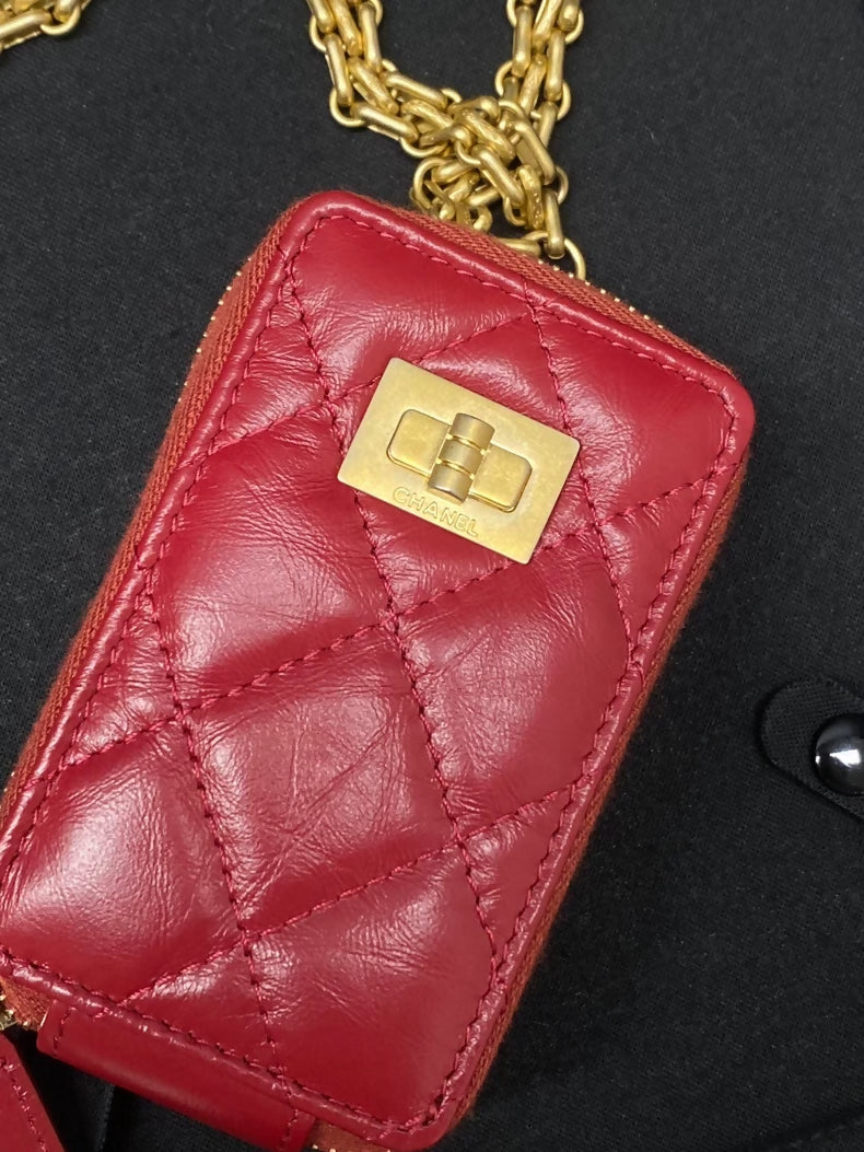 Chanel 2.55 mini fuchsia chain coin purse, small and exquisite