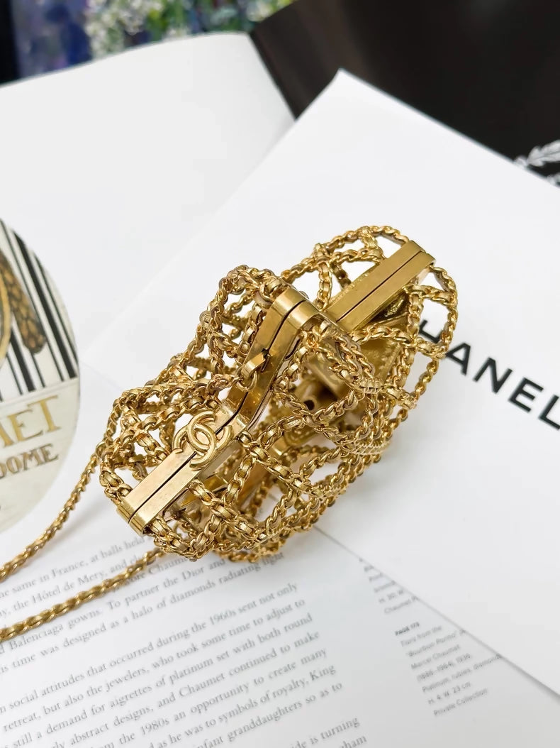 Chanel 23C gold star chain crossbody bag