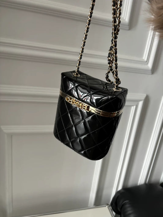 Chanel 23k black patent leather box bag