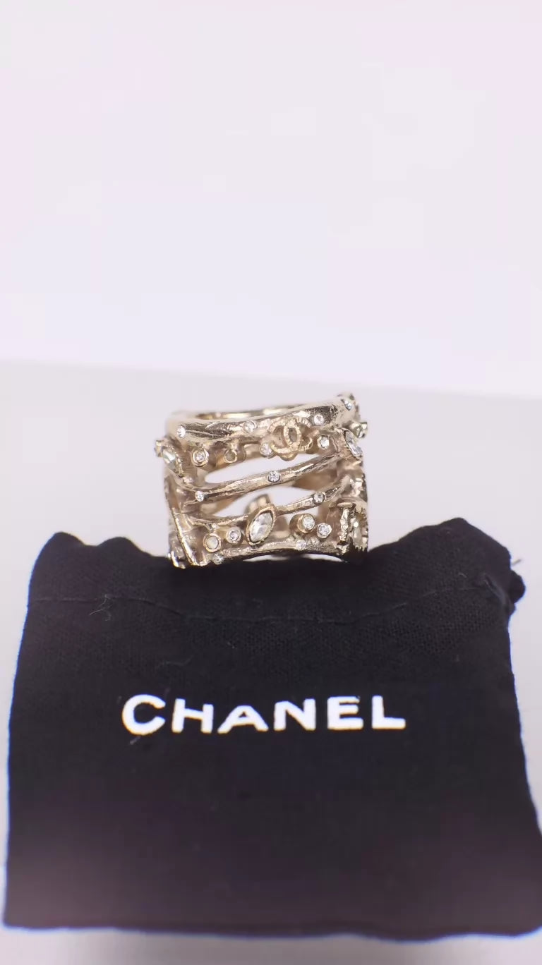 Chanel 2011 Plain Gold CC Ring with Tree Branch Edge