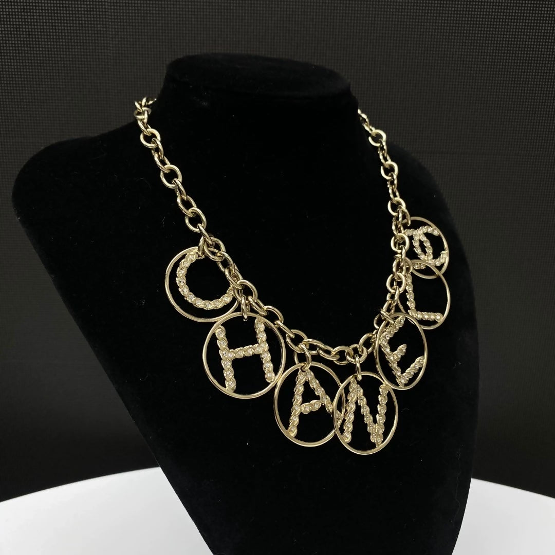 Chanel 19B cc letter necklace