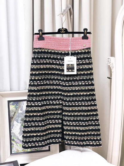 Chanel 22A pink tweed skirt