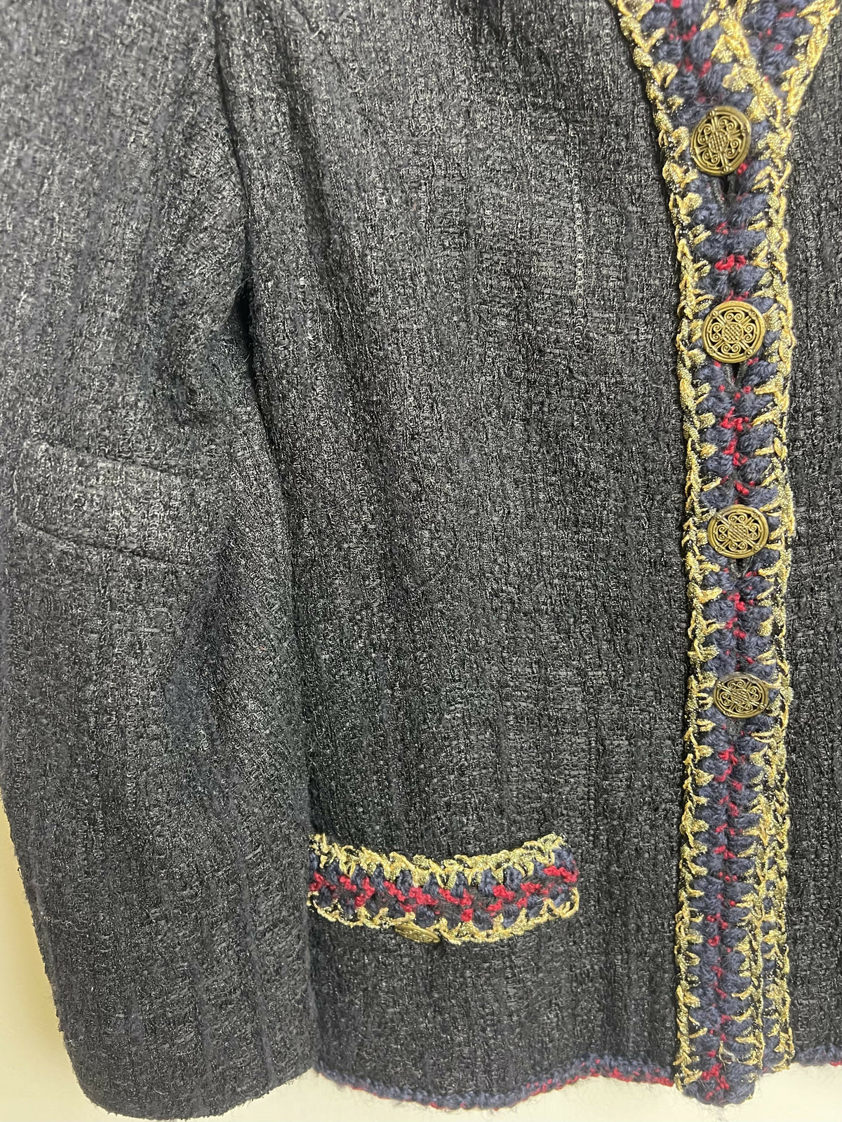 CHANEL 10A BLACK TWEED BRAIDED TRIM JACKET