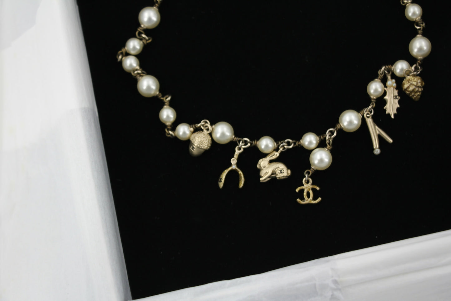 Chanel Vintage 05A Imitation Pearl Metal Rabbit Pendant Gold Necklace
