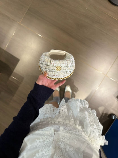 Chanel 25A Mini Hula Hoop in wool