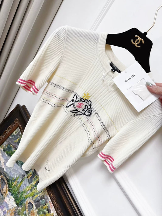 Chanel 25C off-white fish knit top