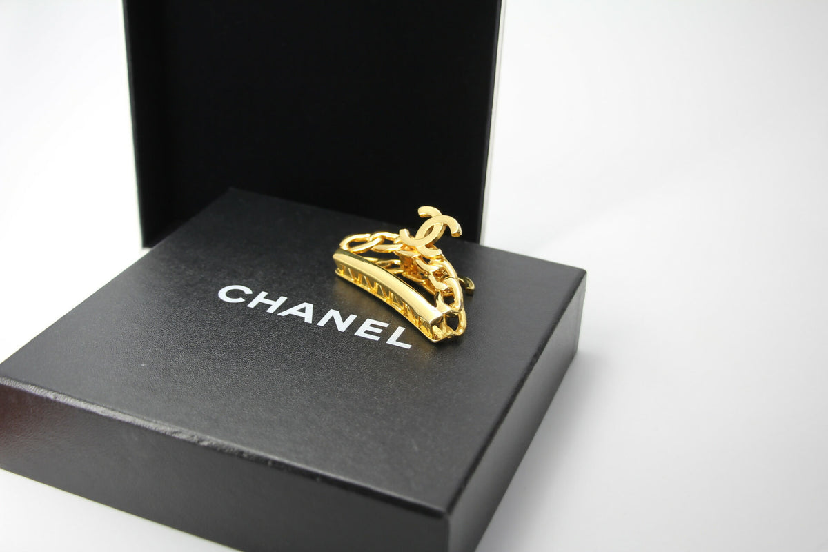 Chanel Vintage 98P Gold-plated Chain CC Logo Hair Clip