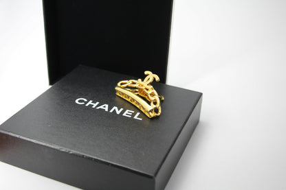 Chanel Vintage 98P Gold-plated Chain CC Logo Hair Clip