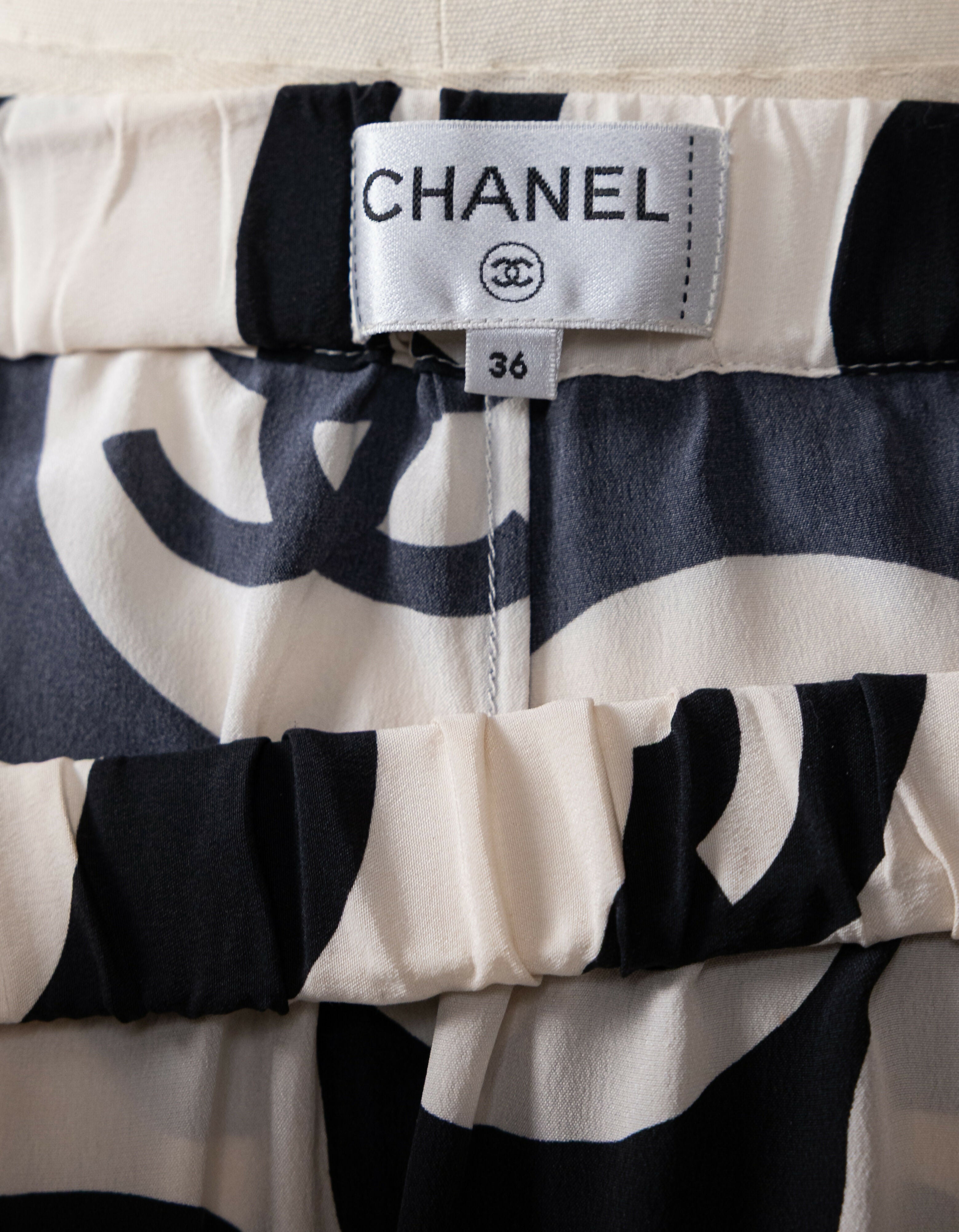Chanel 2021 Spring/Summer Black and White Wave Set – Wararni.com