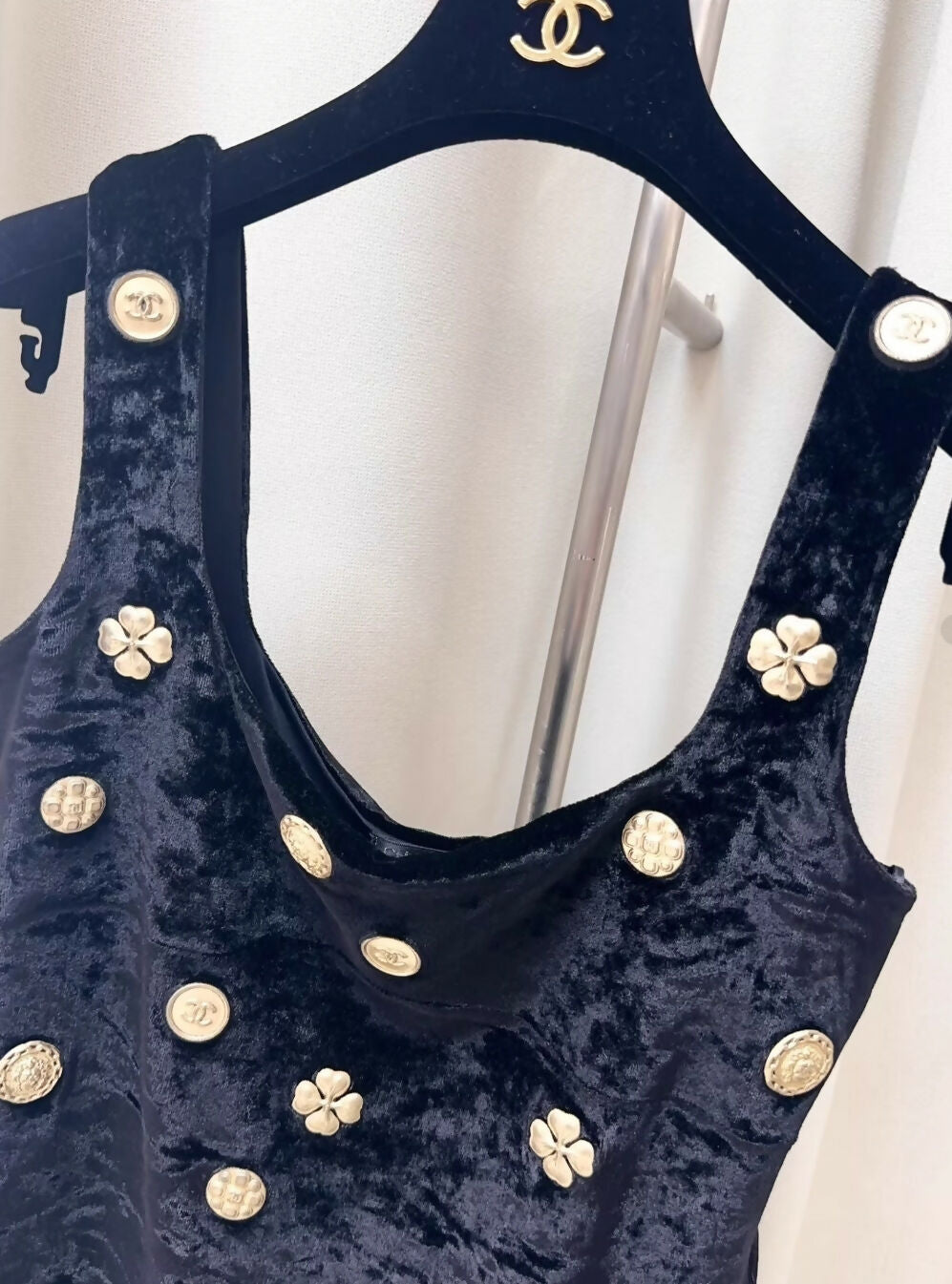 Chanel 21A black velvet top