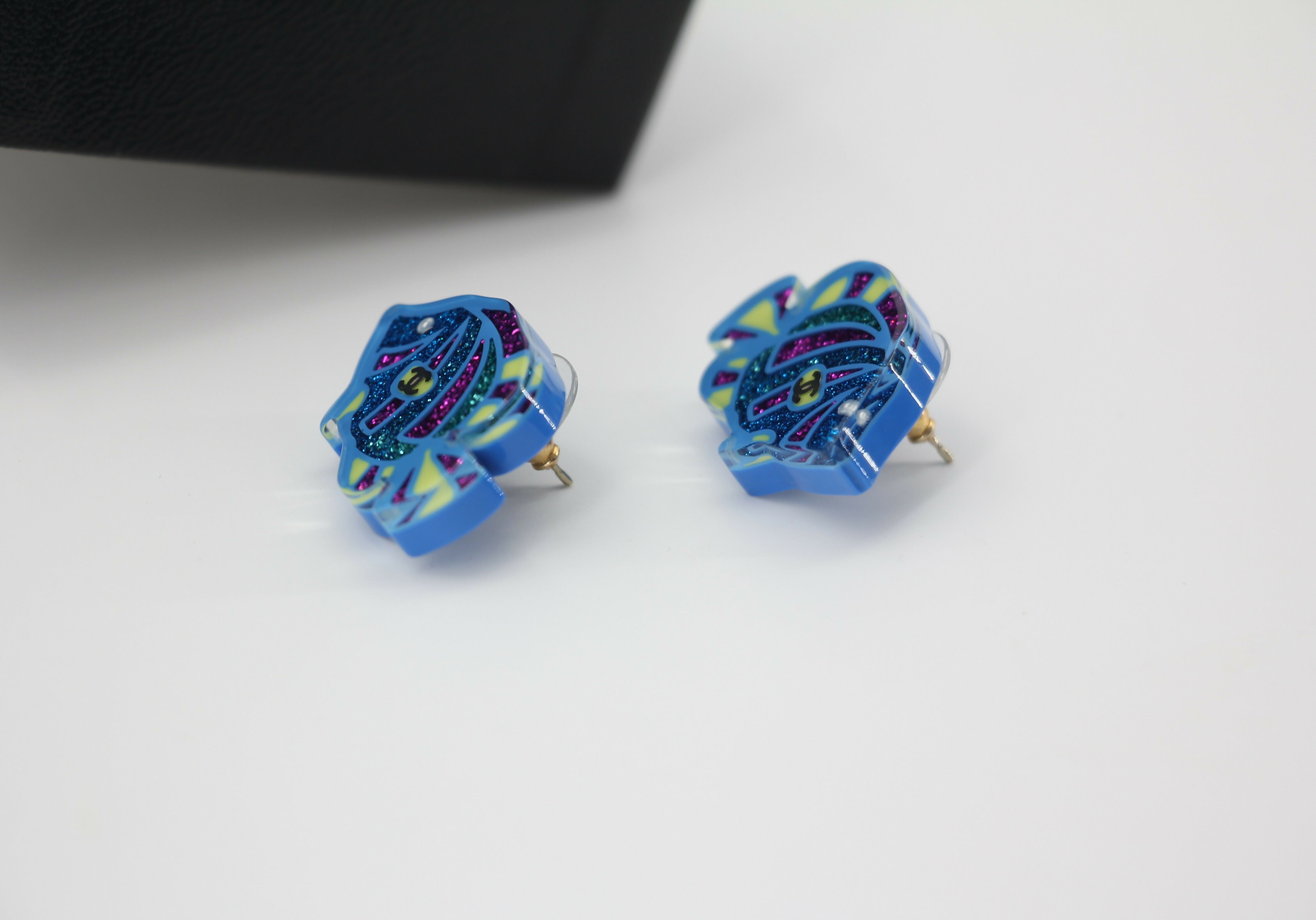 Chanel D19S Resin Blue Tropical Fish Stud Earrings – Wararni.com