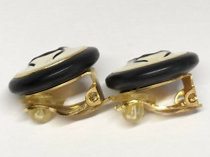 Chanel Vintage 97P Enamel Black & White Round Bean Clip-on Earrings