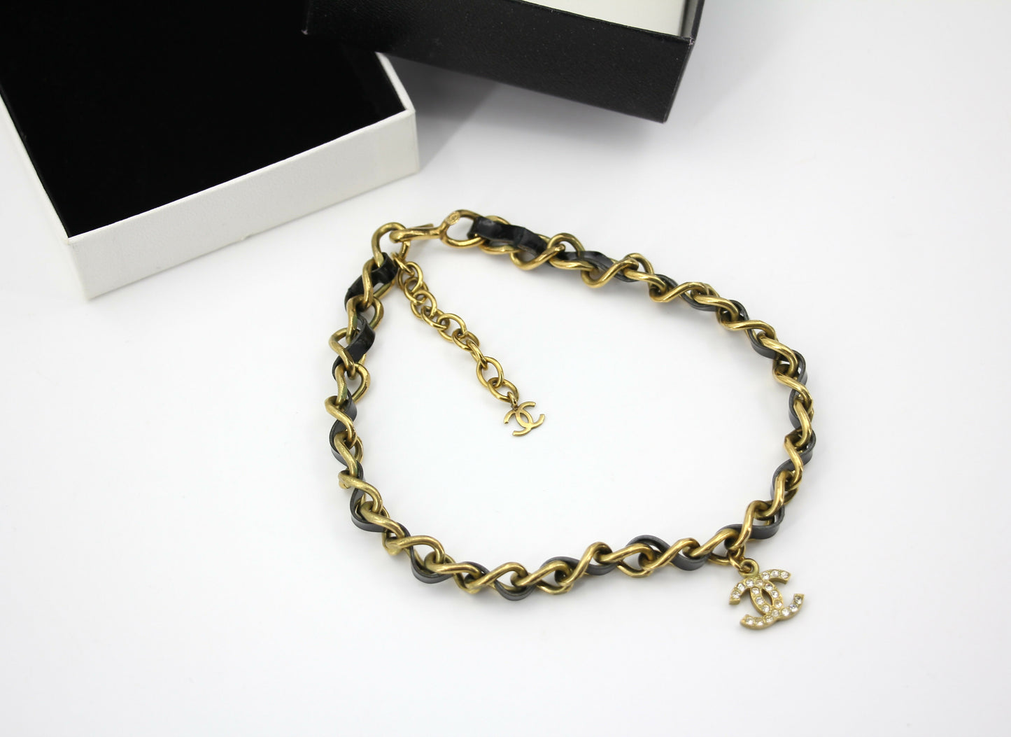 Chanel Vintage 95P Rhinestone Gold-plated Black Leather Chain CC Choker