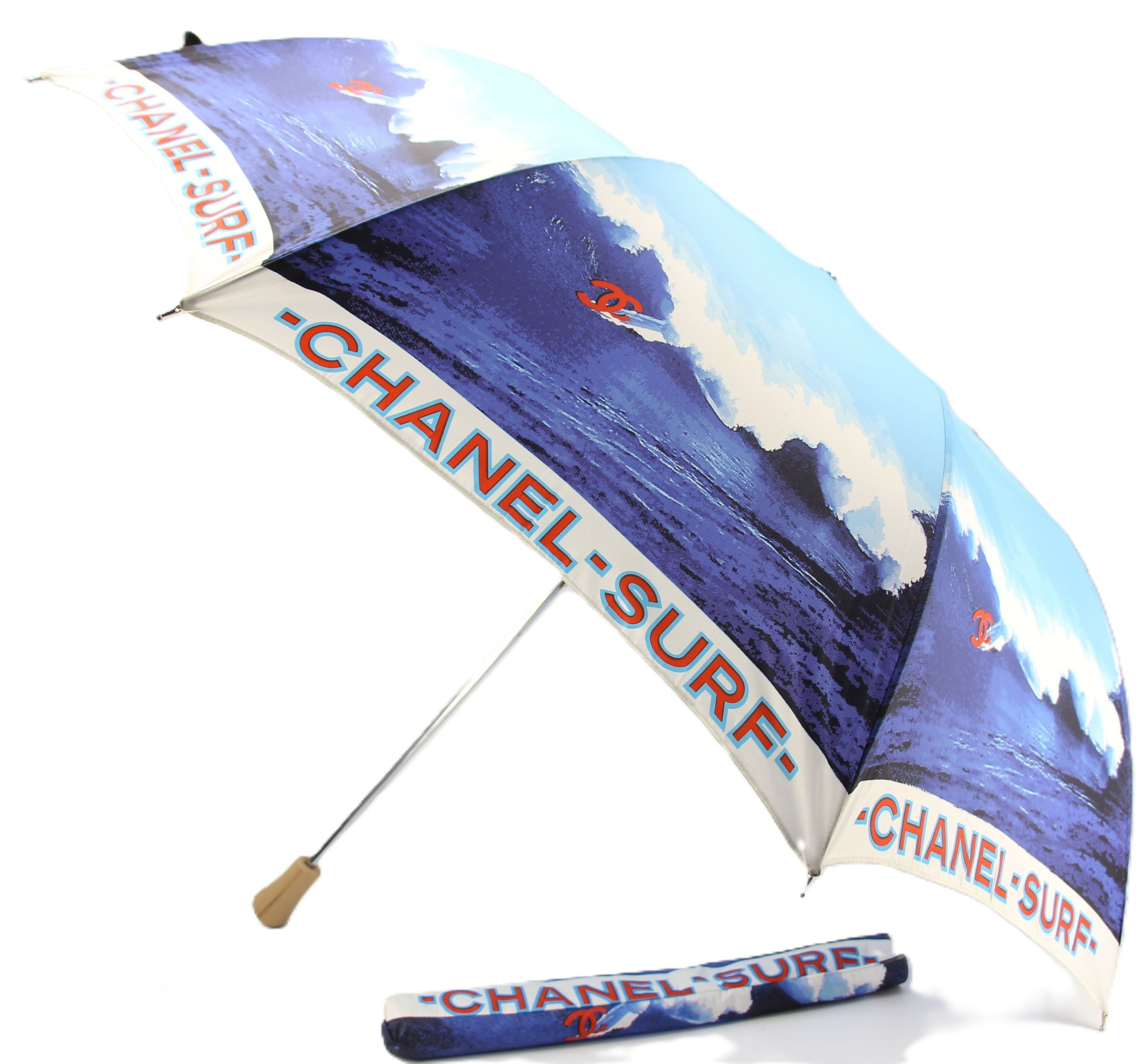 レア　シャネル　傘　サーフ　ヴィンテージ　折りたたみ Chanel Vintage 2002 Surf Line Blue Umbrella – Wararni.com