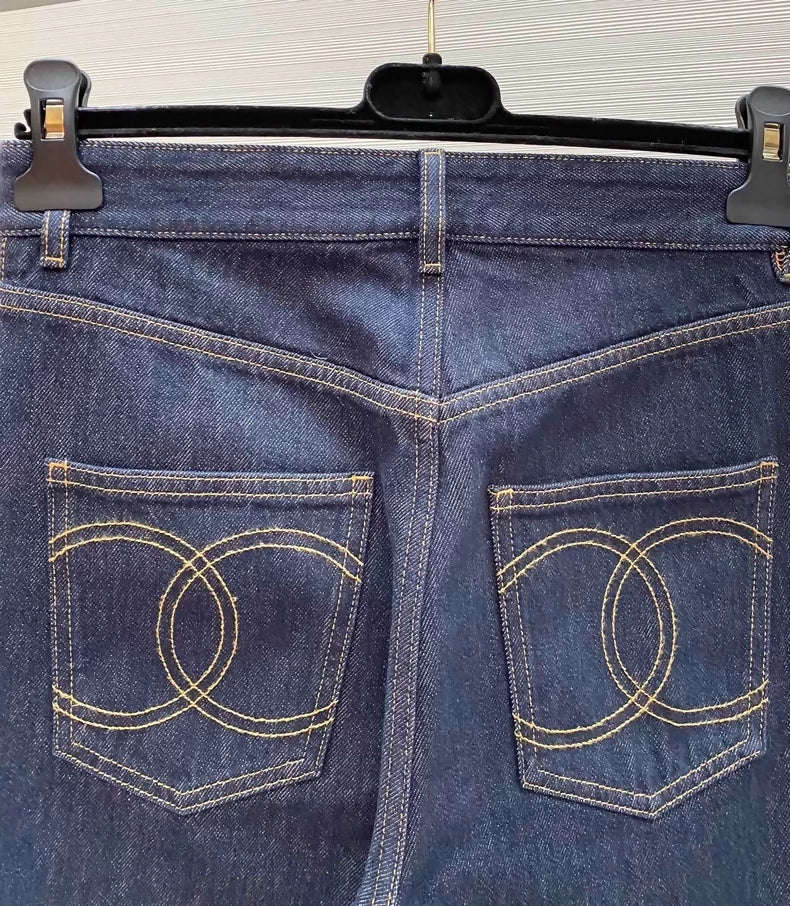 Chanel 25C straight leg jeans
