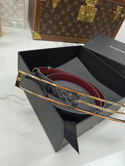Chanel 26A grey square leather belt with gold hardware and crocodile embossing