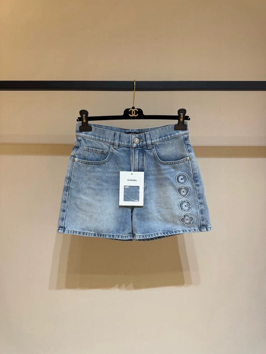 Chanel 25M blue distressed heart embroidered denim shorts