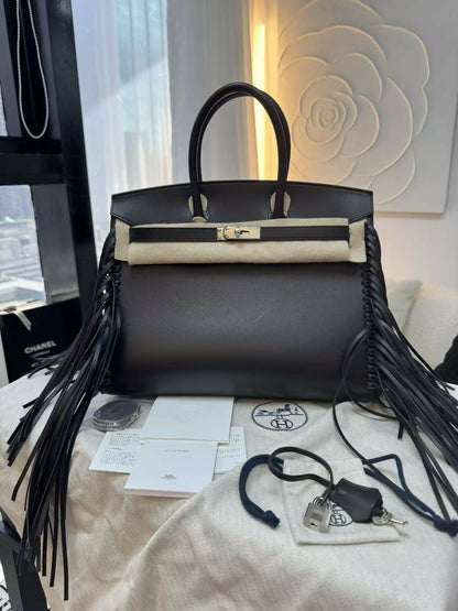 Hermès Birkin 35 Black Evergrain Leather Handbag with Silver Hardware and Fringe Stamp W