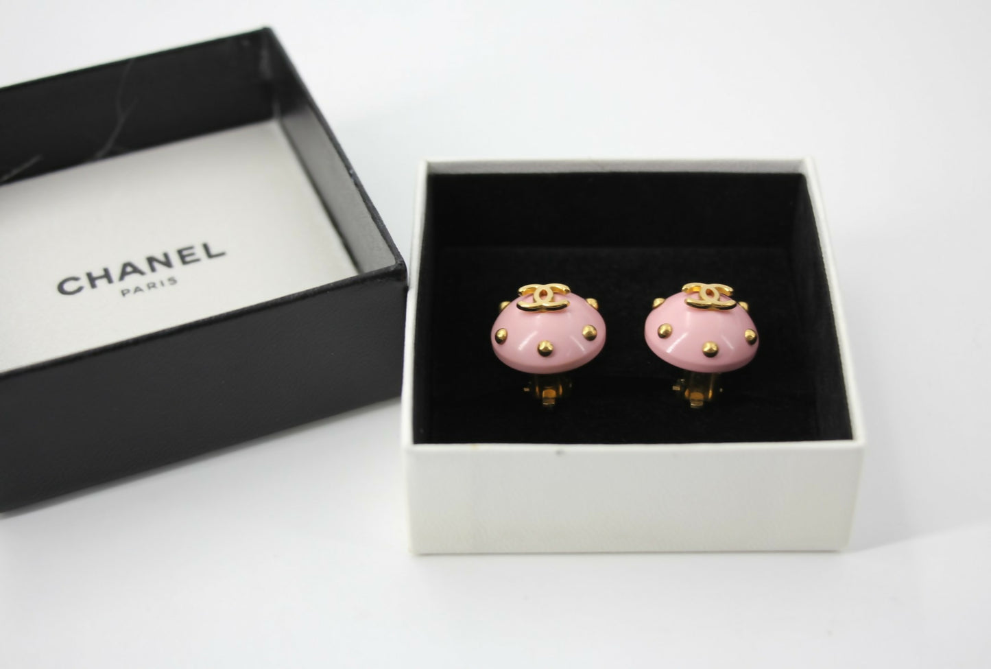 Chanel Vintage 96C Resin Pink Bean Clip-on Earrings