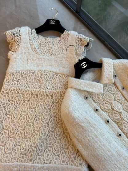 Chanel 2015 Paris Salzburg white lace dress