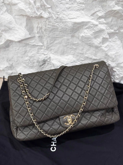 Chanel Maxi flap bag CF large grey-green airport bag