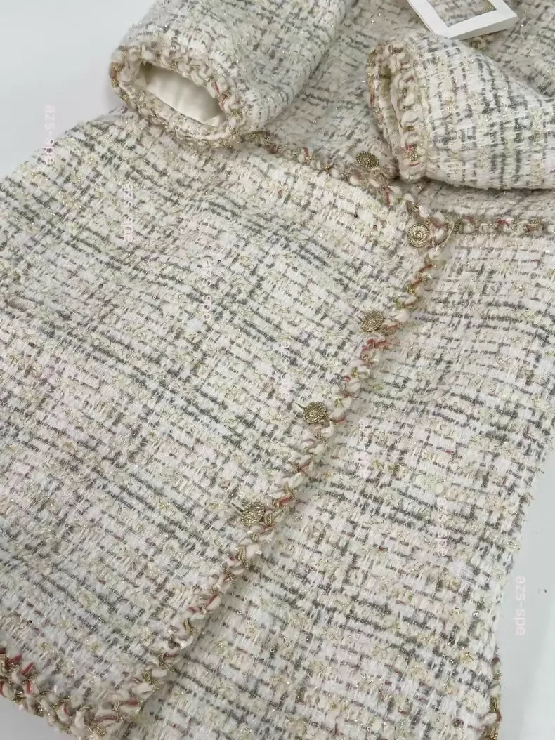 Chanel 25A ecru Tweed Coat