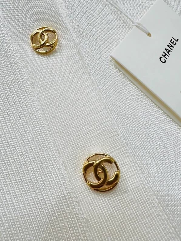 Chanel 26S white Knit Cardigan