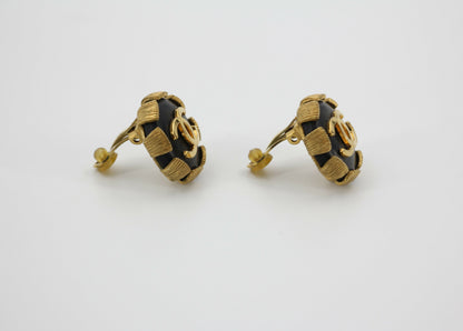 Chanel Vintage 94 Gold Plated & Resin Buckle CC in Black and Gold Clip-on Earrings