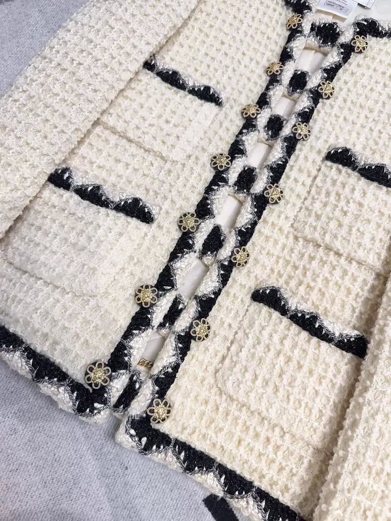 Chanel 2015 ecru Tweed Jacket