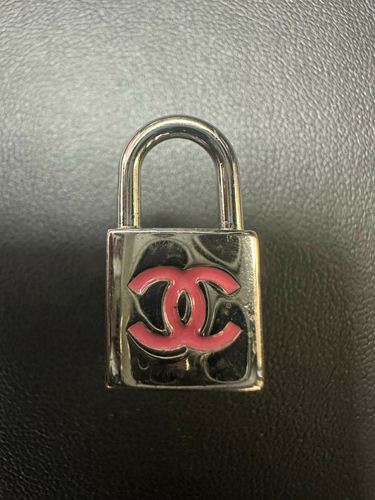 Chanel Vintage 07P Metal Silver and Lock Brooch