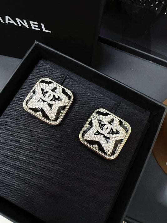 Chanel 23k star full diamond cube earrings