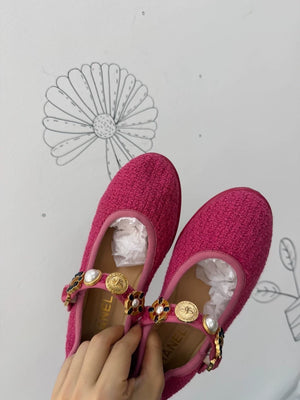 Chanel Métiers d'Art collection pink tweed gold hardware Mary Jane shoes