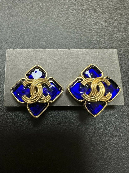 Chanel Vintage 94 Gripoix & Gold-plated Blue CC Clip-on Earring