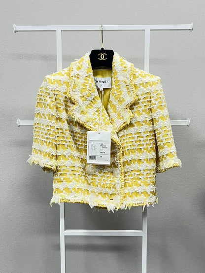 Chanel 18s m yellow tweed jacket