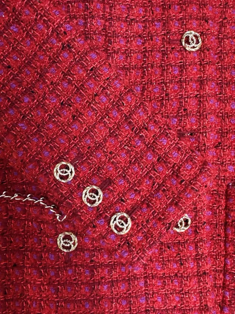Chanel 23B red tweed jacket with gold buttons and two pockets