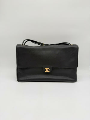 Chanel Maxi Flap Bag 38.5 Black Grained Calfskin Gold-Tone Metal (2026)