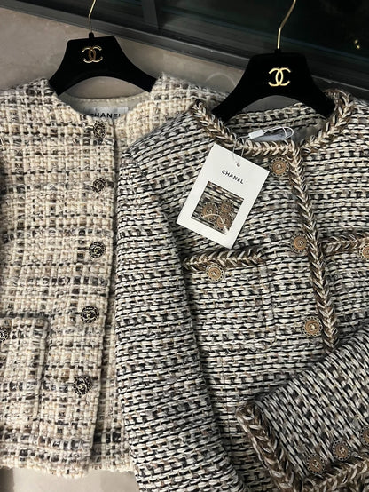 Chanel 2018 Brown tweed jacket