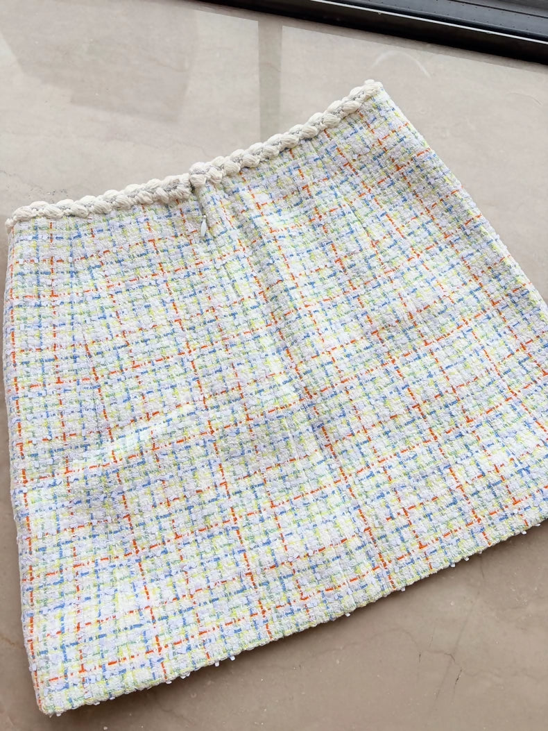 Chanel 25C white Tweed Mini Skirt