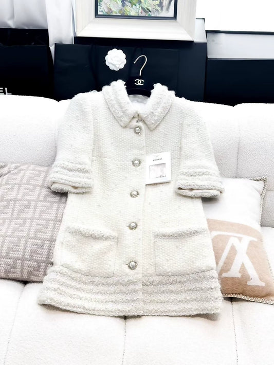 Chanel 18A ecru tweed dress/jacket