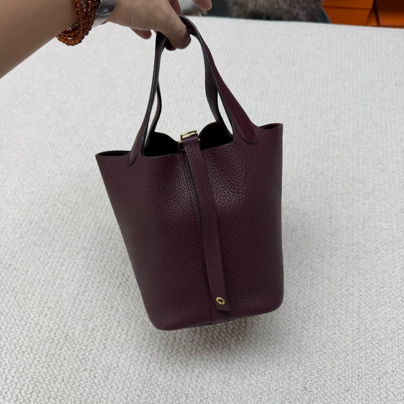 Hermès Piction18 red burgundy TC leather gold hardware