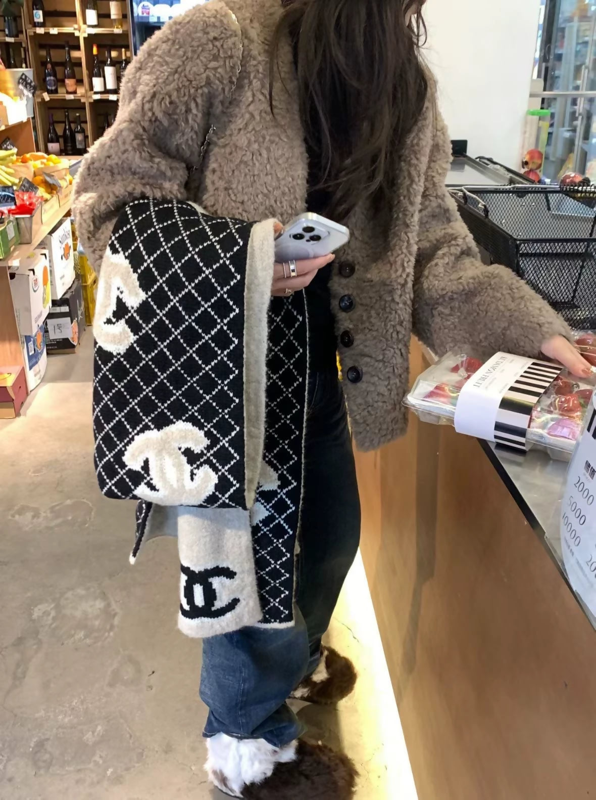 Chanel 24 scarf black and ecru