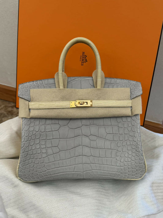 Hermès Birkin 25 Gris Perle & Vanille Alligator Matte with Rose Gold Hardware