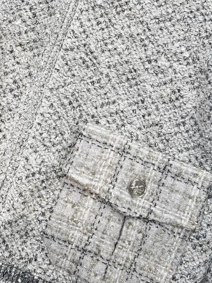 Chanel 25B grey wool jacket with silver thread knit